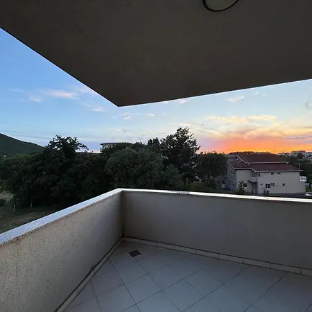 Appartamento Medjugorje, Queen Of Peace - Family For Up To 9 Međugorje